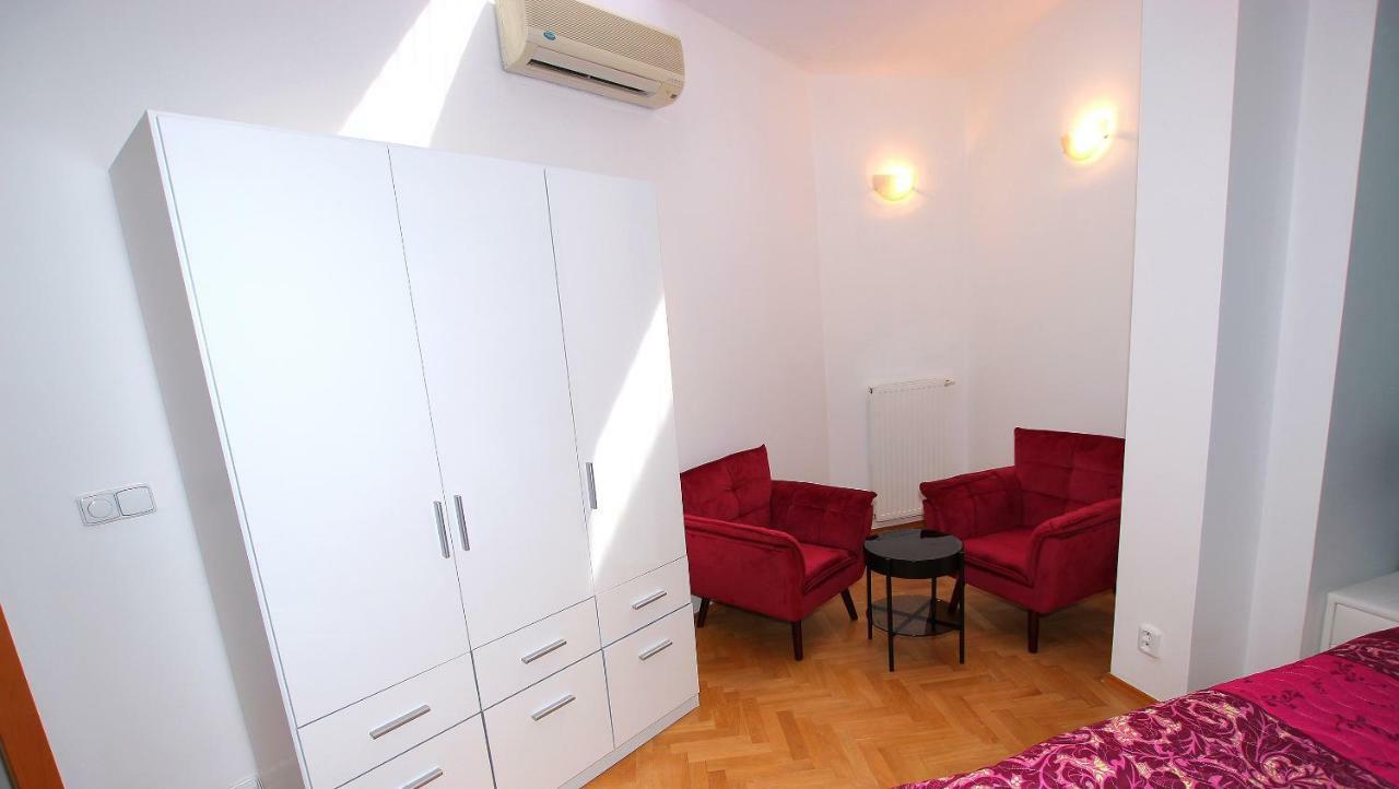 Sigma Apartments Apartment